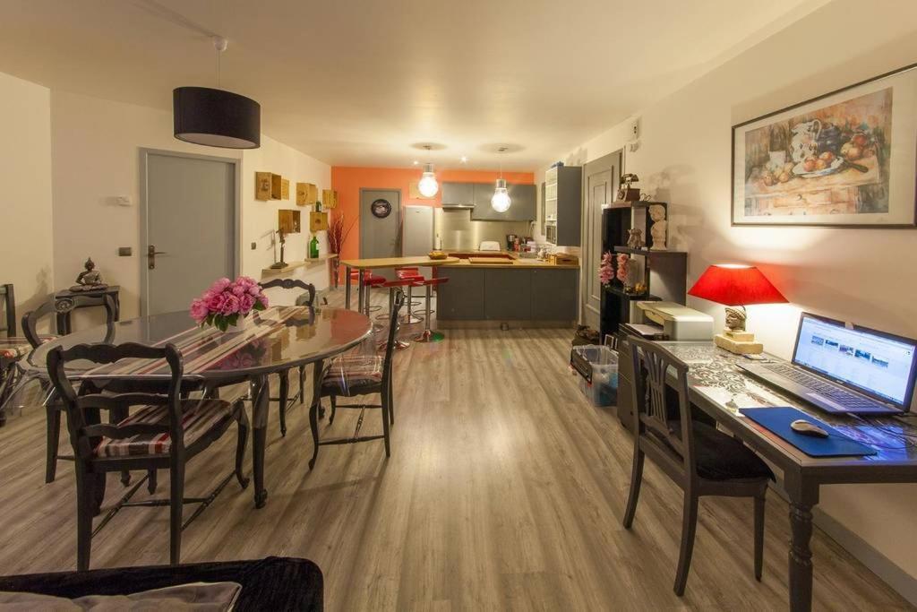 Pour Des Vacances Idylliques Pres De La Cite ! *