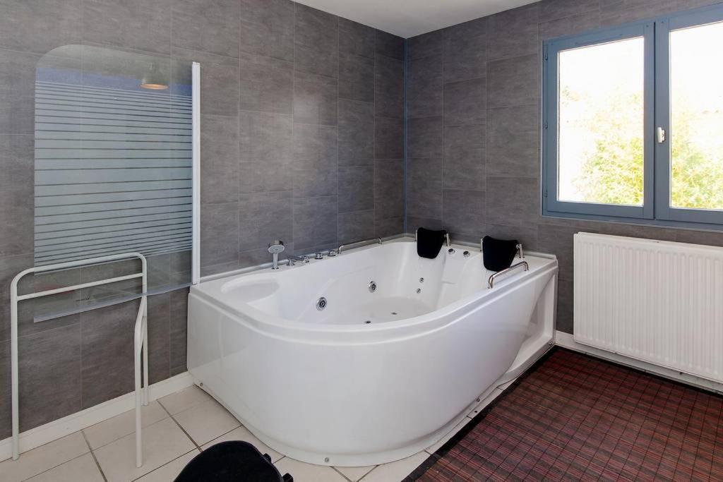 Pour Des Vacances Idylliques Pres De La Cite ! Villa Carcassonne