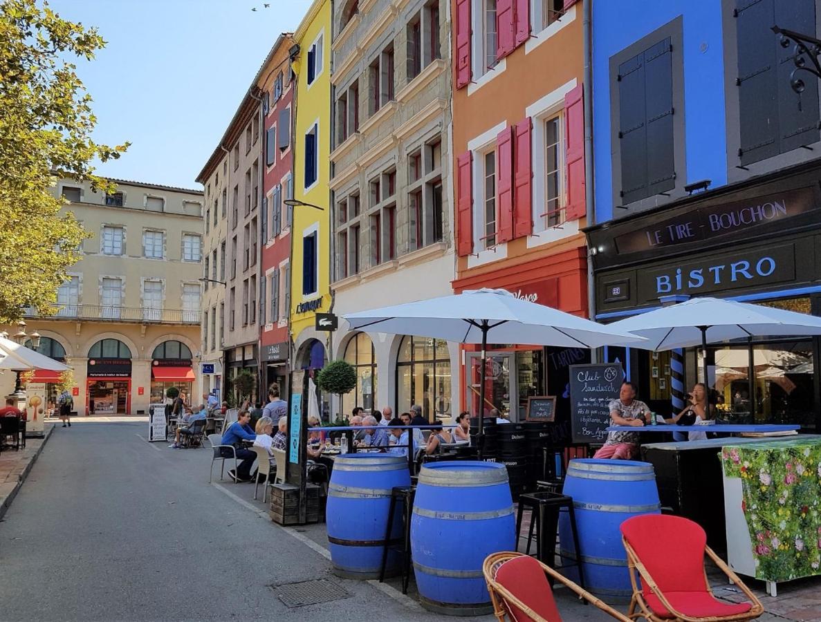 Pour Des Vacances Idylliques Pres De La Cite ! Villa
